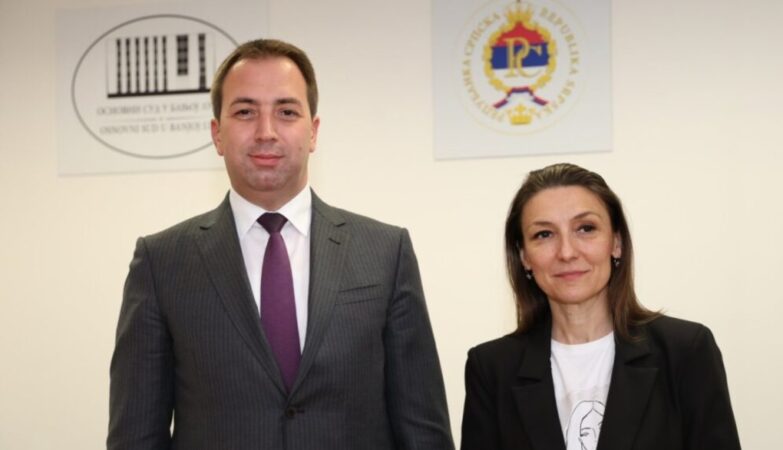 selak u osnovnom sudu