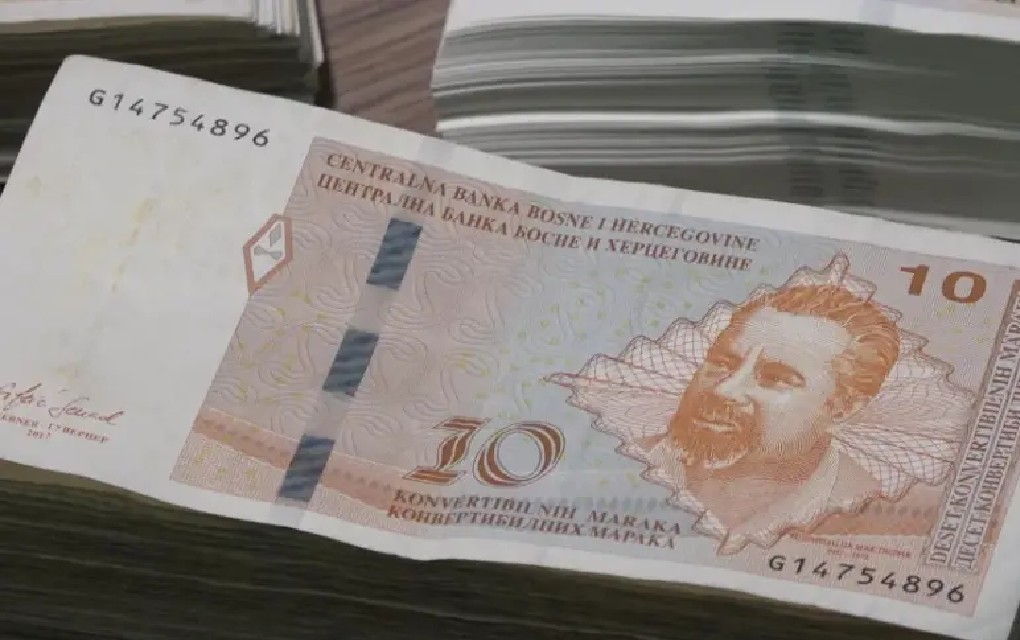 NSRS usvojila set zakona o povećanju plata u javnom sektoru
