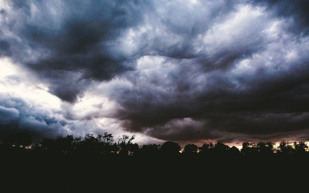 Najavljene superćelijske oluje: Meteorolozi izdali upozorenje za BiH, od utorka drastičan pad temperatura!