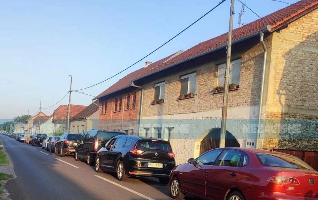 Kilometarske kolone na ulazu u BiH: Čeka se i do četiri sata