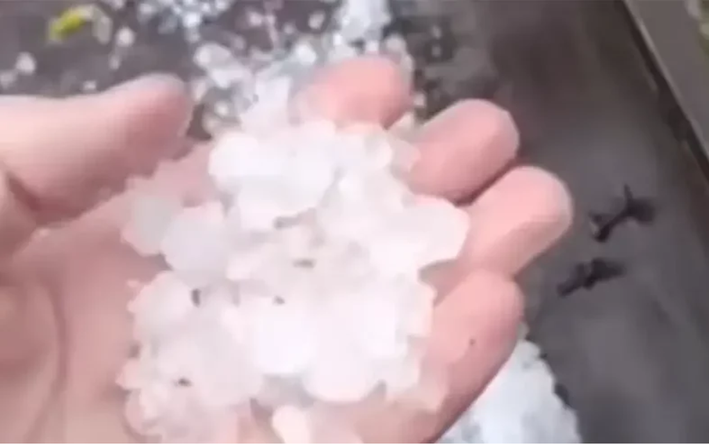Snažno nevrijeme pogodilo dijelove Srpske: Led zabijelio selo kod Višegrada, strahuje se od velike štete na usjevima