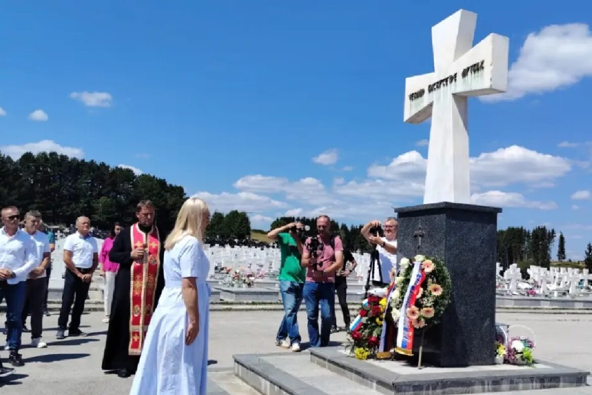 Cvijanovićeva položila vijenac na Novom Zejtinliku