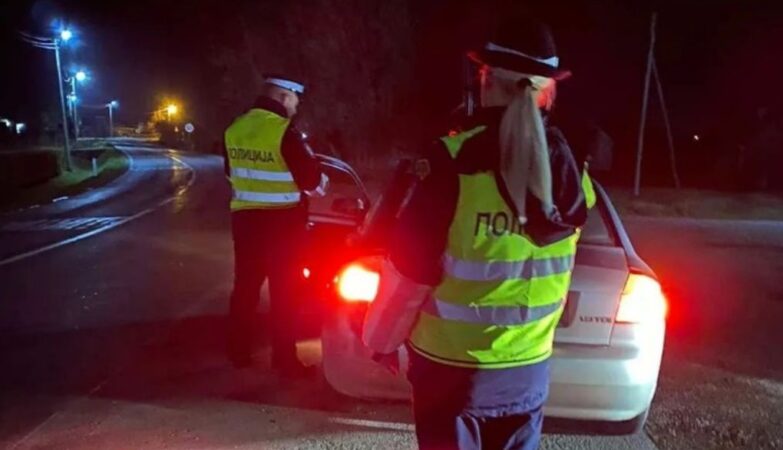 policija