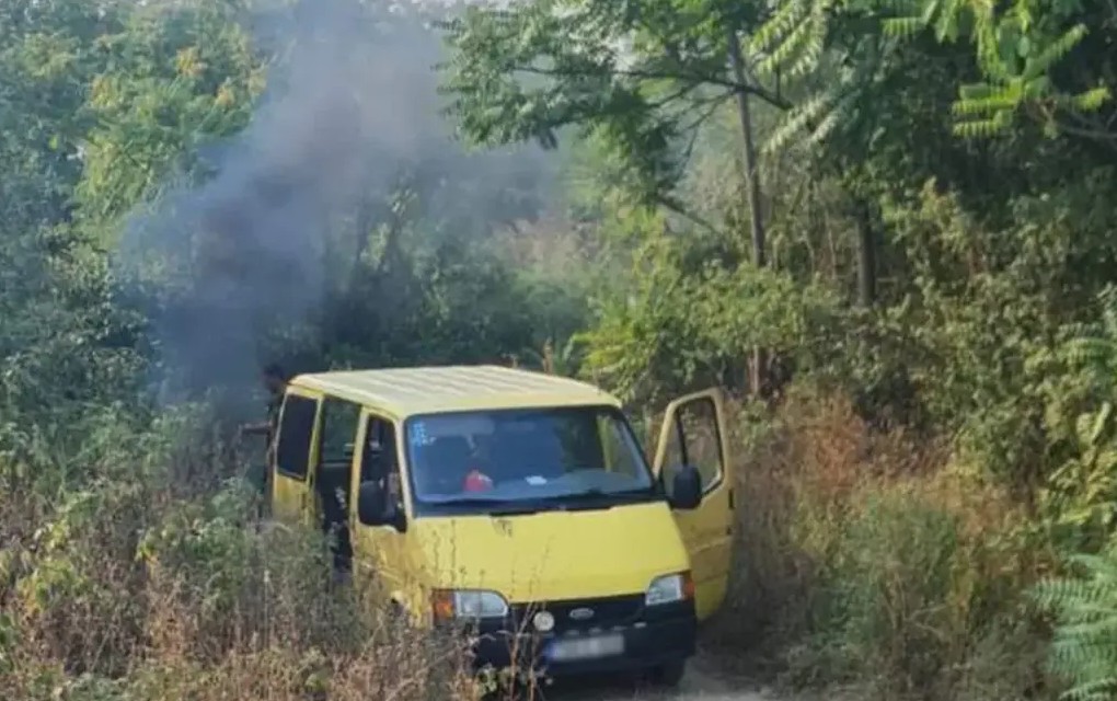 Palili kablove kod Delte u Banjaluci: Dim se širi, opasnost od požara velika