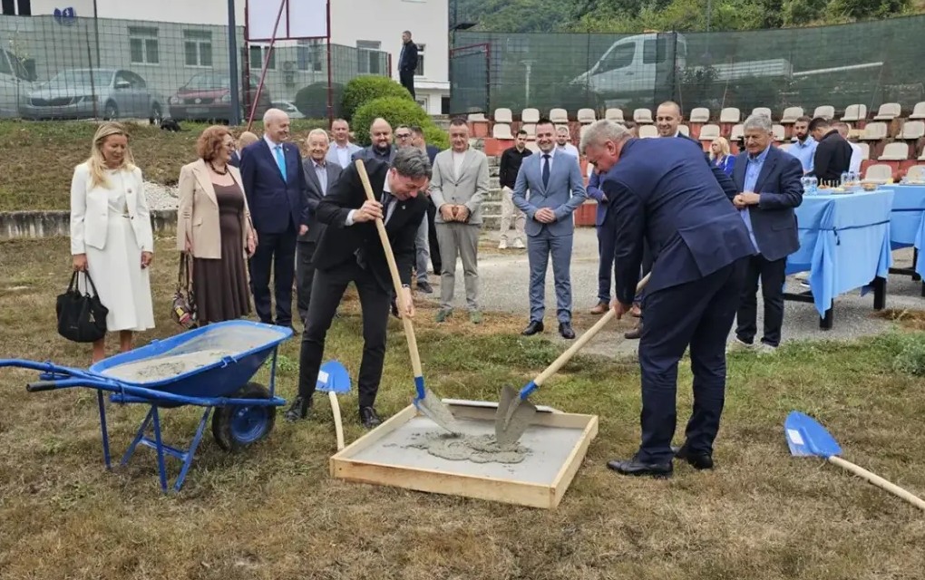 Vlada ulaže više od 30 miliona u visoko obrazovanje u Foči