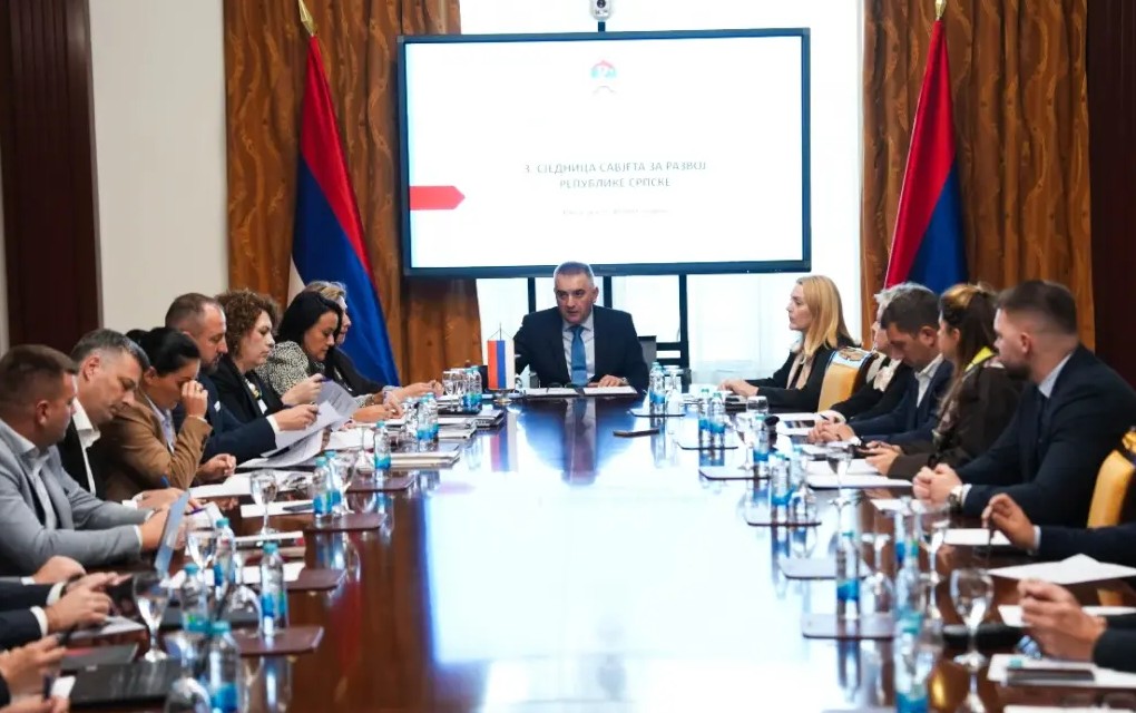 Više od 400 stručnjaka priprema mjere za razvoj Srpske